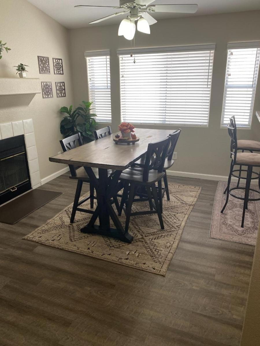 New Beautifully Remodeled Home In Las Vegas Exteriör bild